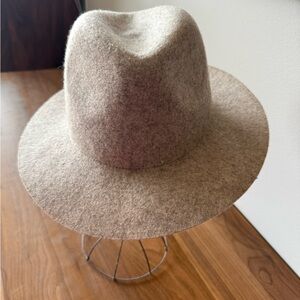 Banana Republic Stylish Beige Wool Fedora Hat
